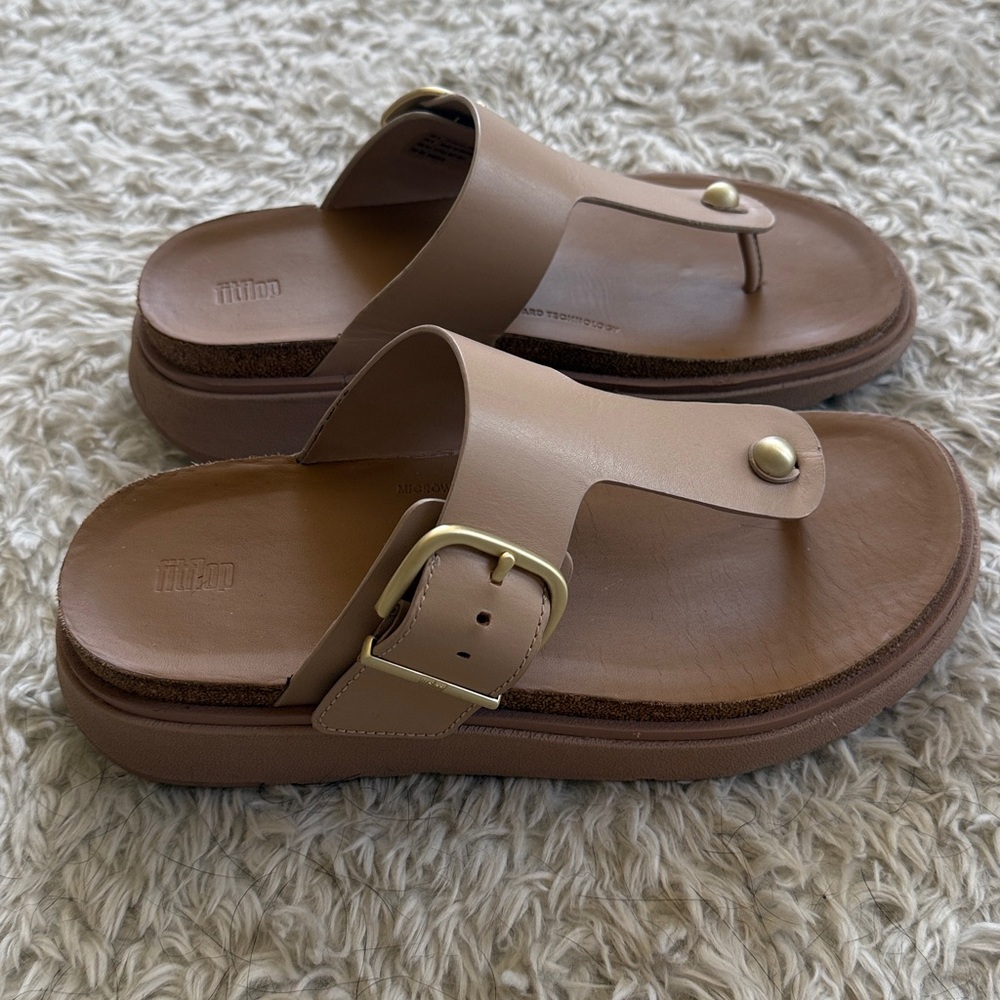 FitFlop GEN-FF Buckle Leather Toe-Post Sandals - Picture 3 of 7